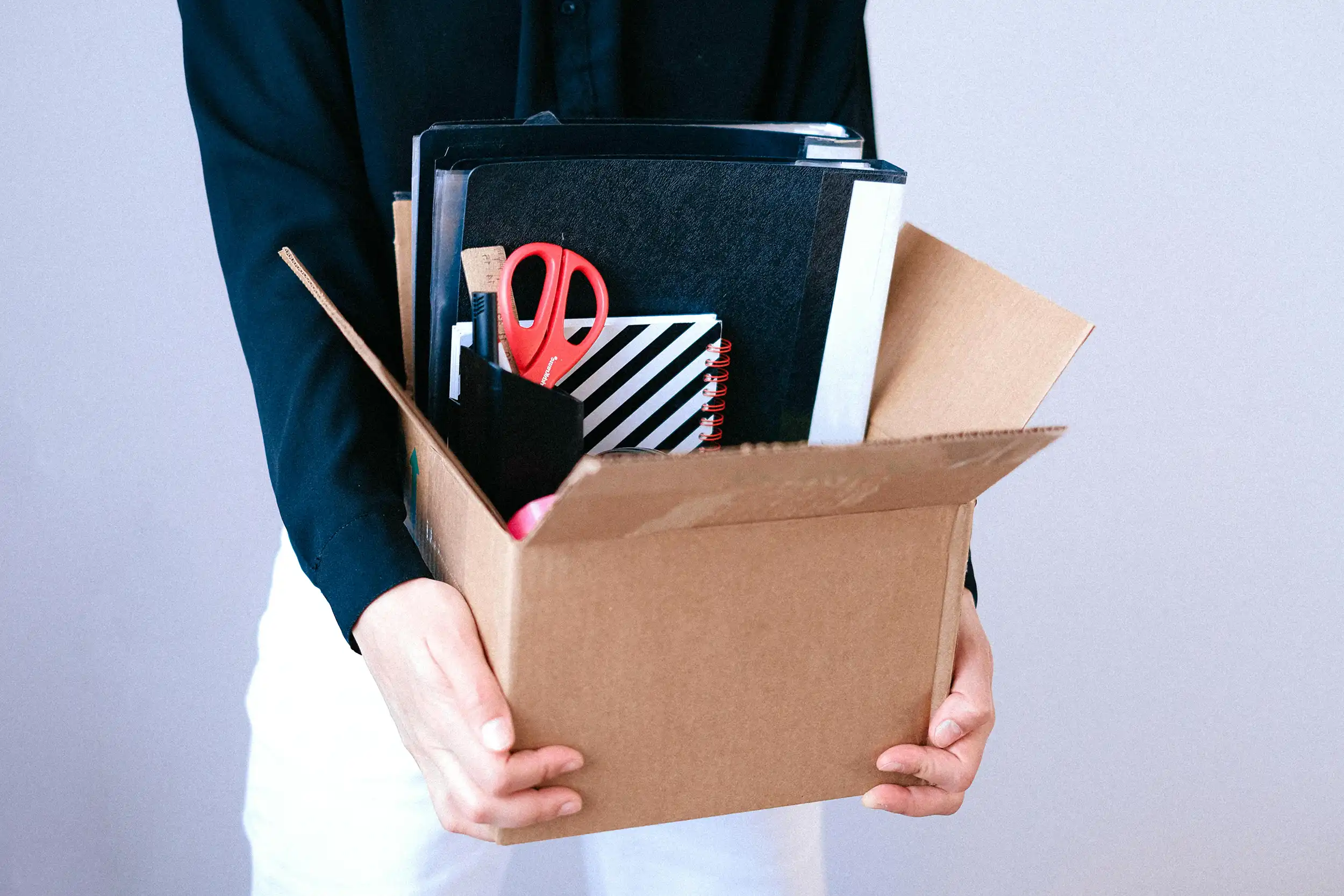 nghi-viec-khong-bao-truoc-bi-xu-ly-the-nao